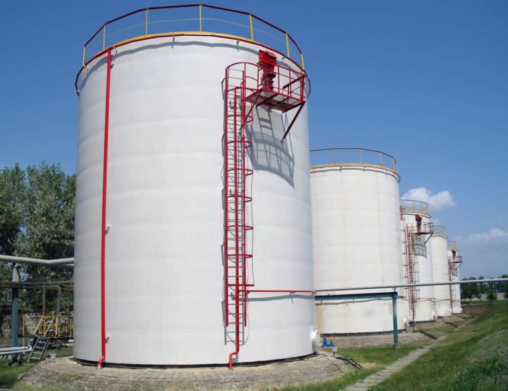 Tank containment coatings