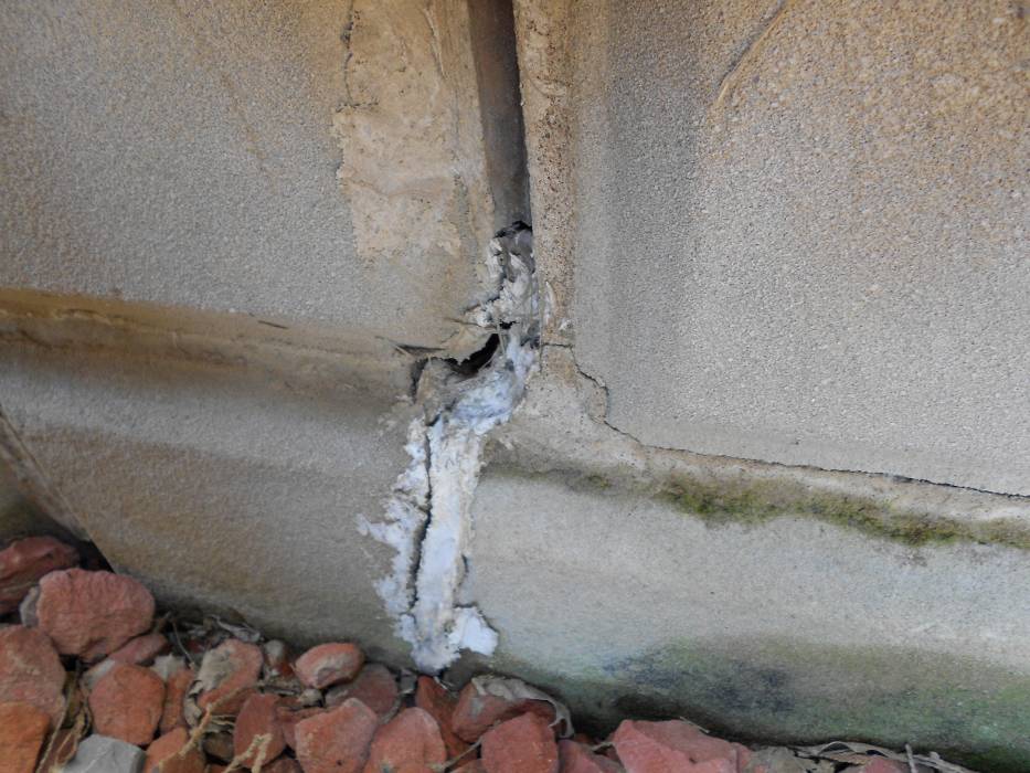 Fig 4   previously repaired cracks
