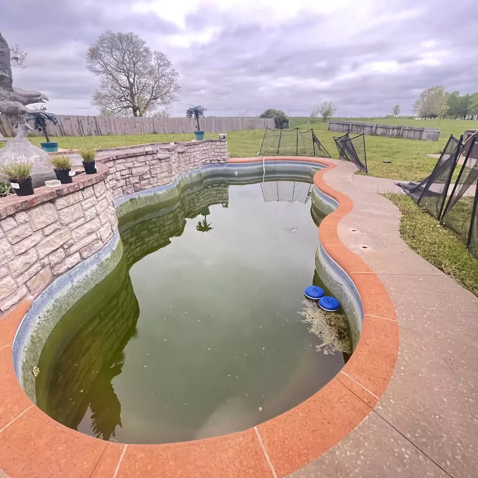 From Disaster To Delight: Pool Makeover Using ArmorFloor Polyaspartic Coating 1 Pool Before Coating