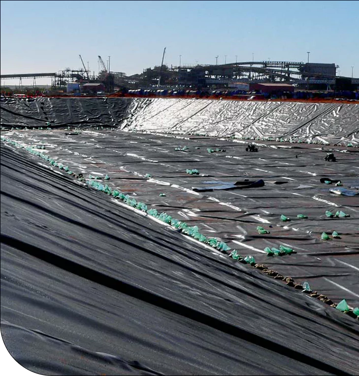 Large industrial liner for waterproof containment